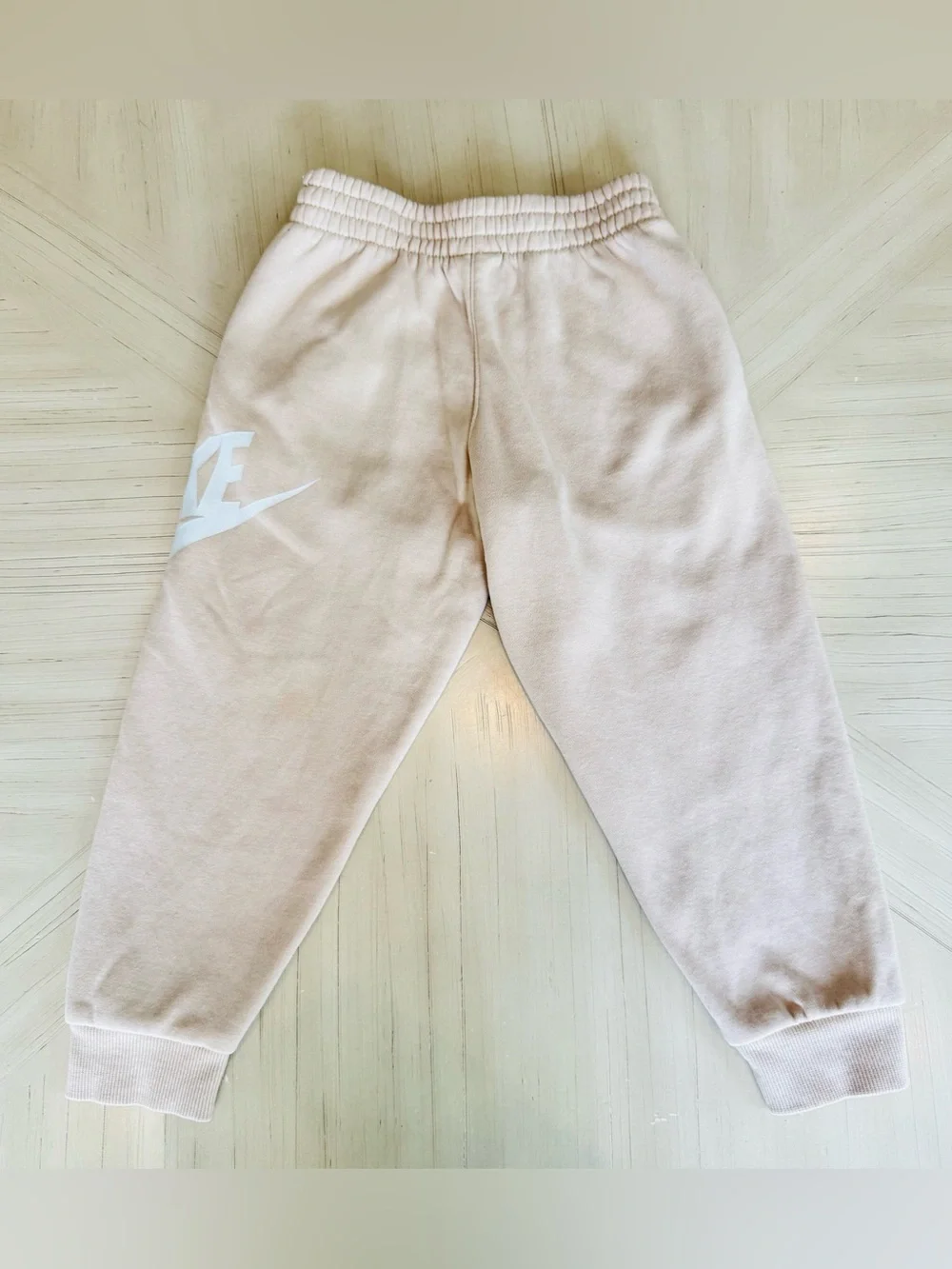Nike Club Fleece Jogger Pants Kids Size 4–5 – Sand Drift - Unisex